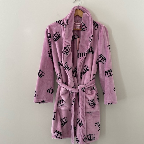 Juicy Couture Other - Juicy Couture Plush Soft Logo Graphic Robe JC Crowns Mauve and Black Size S M